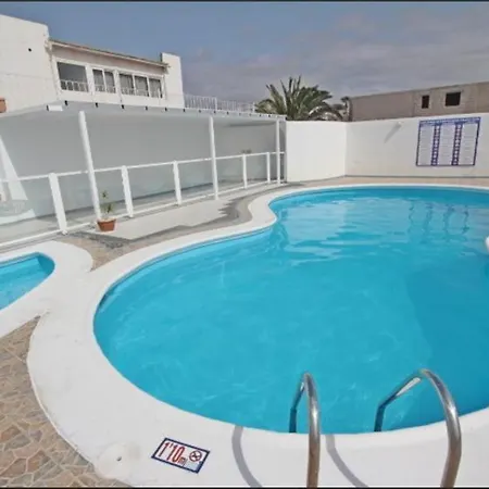 Casa Del Arbol Puerto del Carmen (Lanzarote)