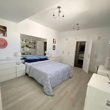 314 Colony Club Lägenhet