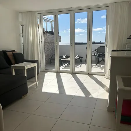 314 Colony Club Апартаменты *