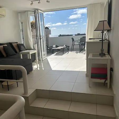 314 Colony Club Апартаменты